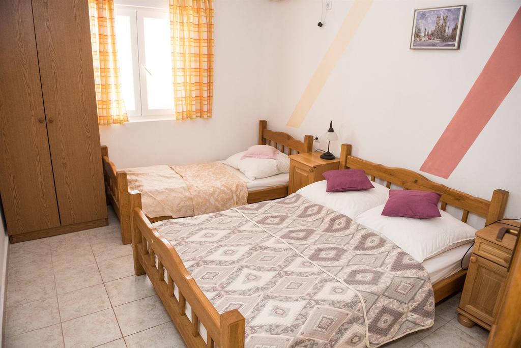 Apartments Ljubica Rogoznica  Exterior photo